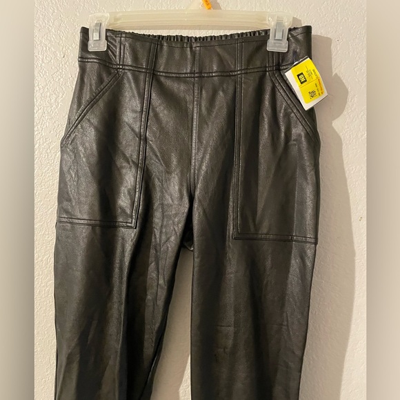 NWOT SPANX Faux Leather Jogger Pants - Picture 6 of 7